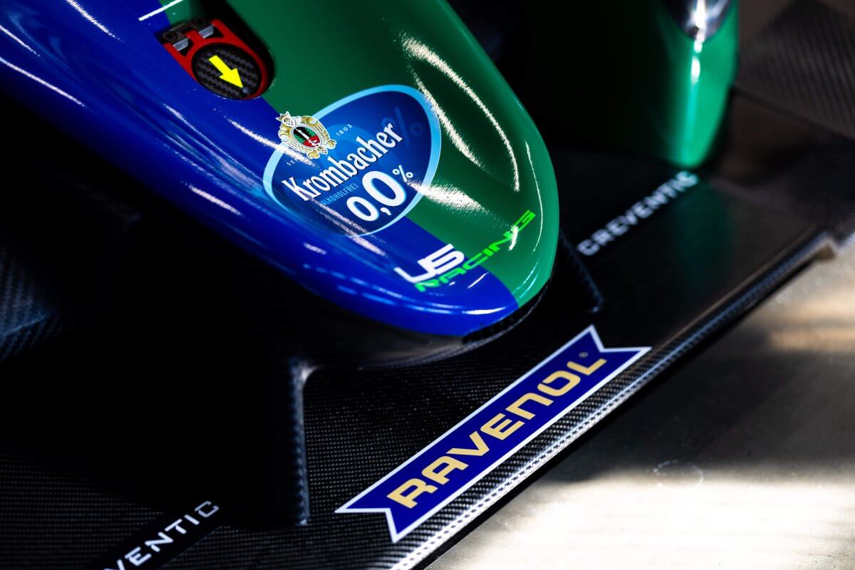 RAVENOL als Sponsort auf dem LMP3