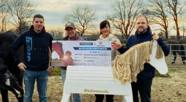 RAVENOL and Motoren Zimmer support Glücksmomente e.V.