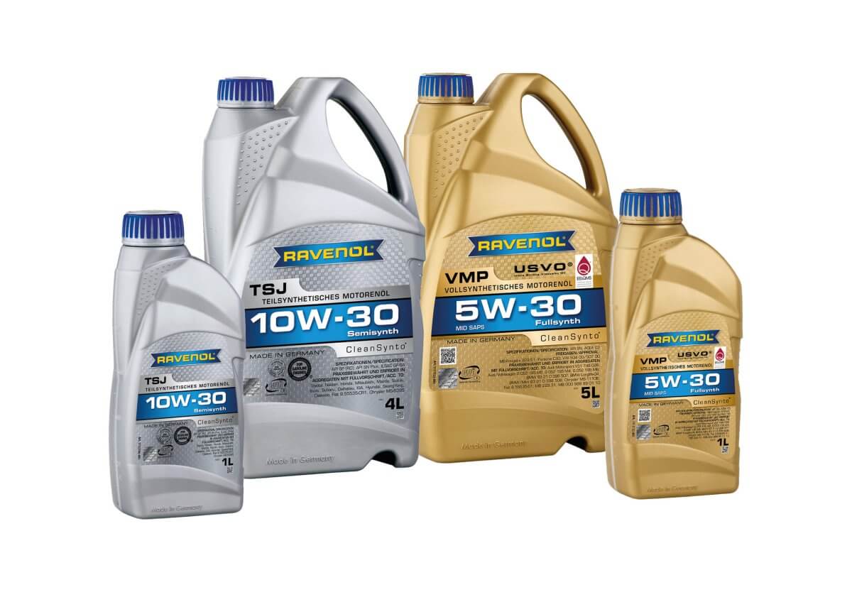 Group photo of various types of oil cans