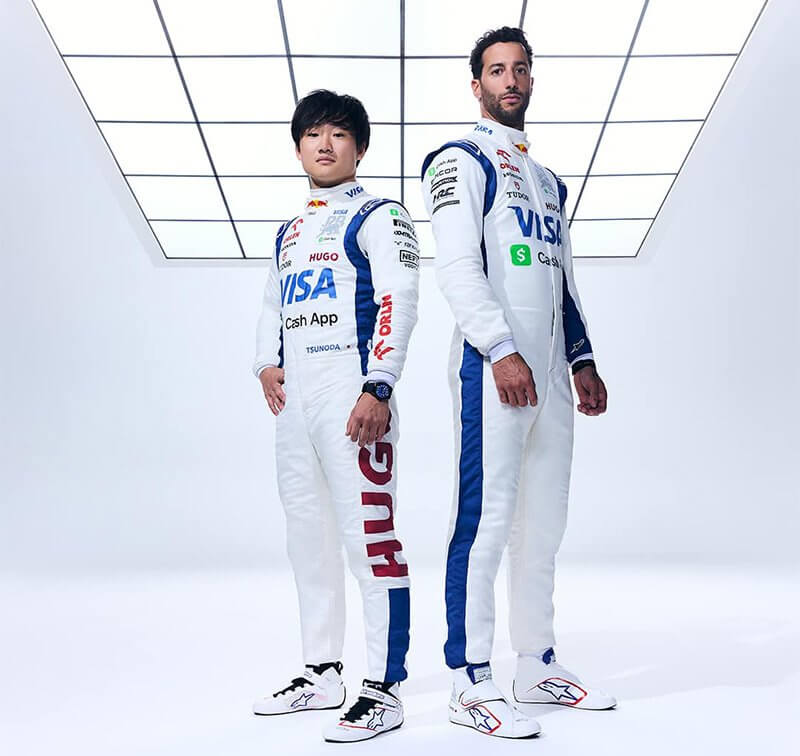 Die Fahrer Yuki Tsunoda und Daniel Ricciardo 