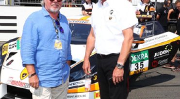 Upward trend for Team Rosberg: points in the ADAC GT Masters on the Nürburgring