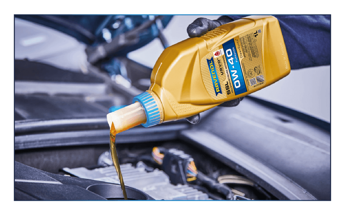 Oil is poured into the engine. Oil is poured into the engine.