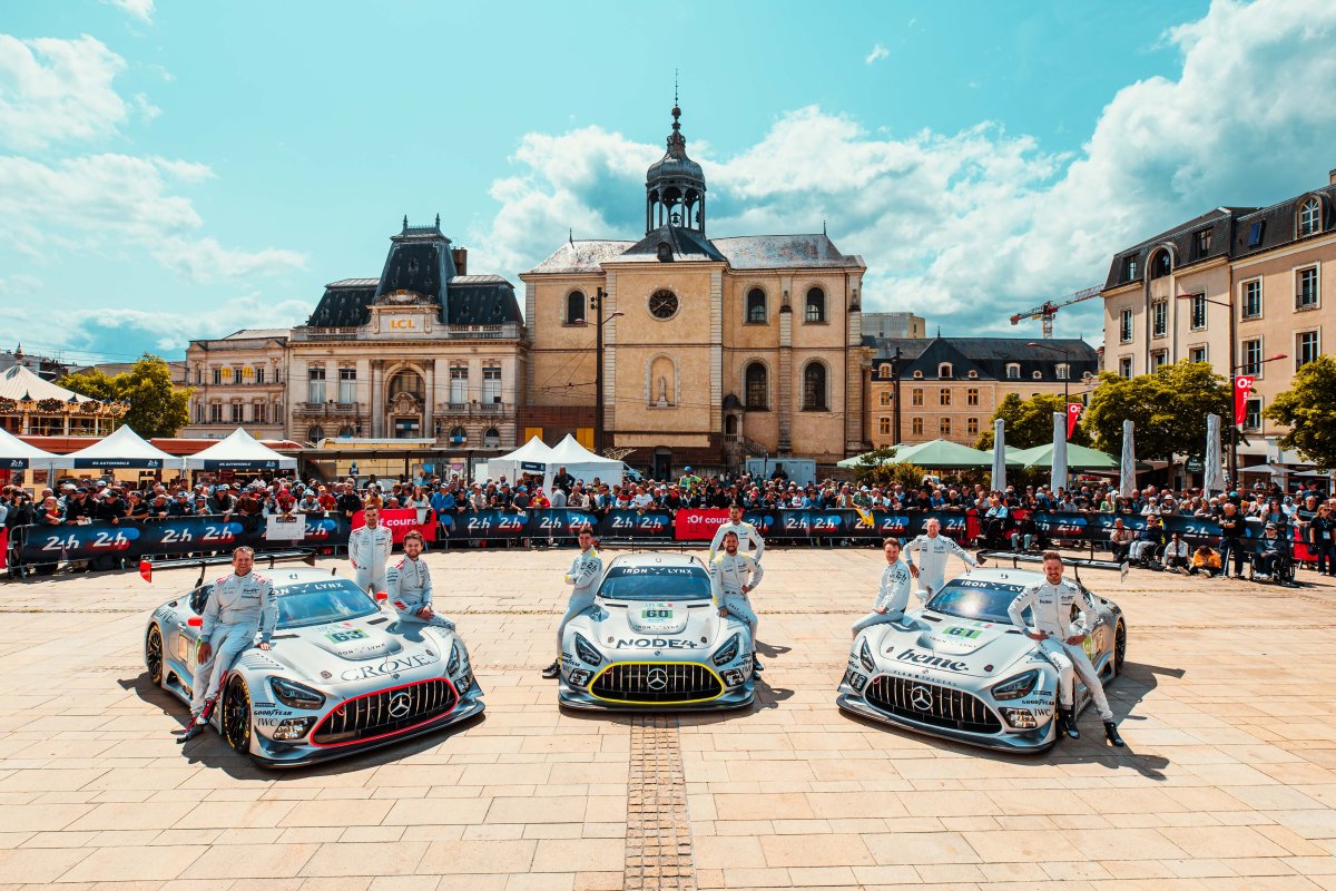 Presentation of the vehicles and drivers in the city